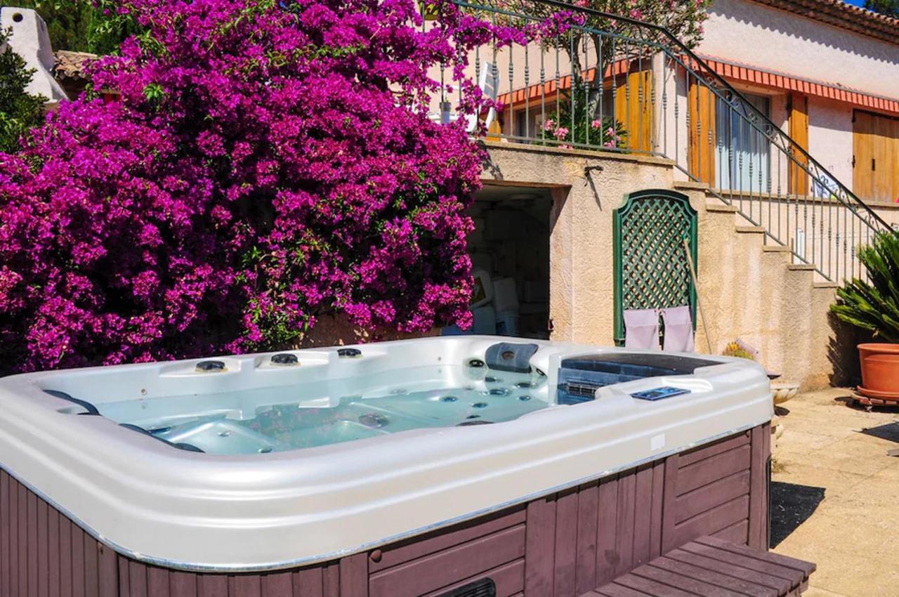 La Villa Romeo, Piscine Et Spa Sainte-Maxime Exteriör bild