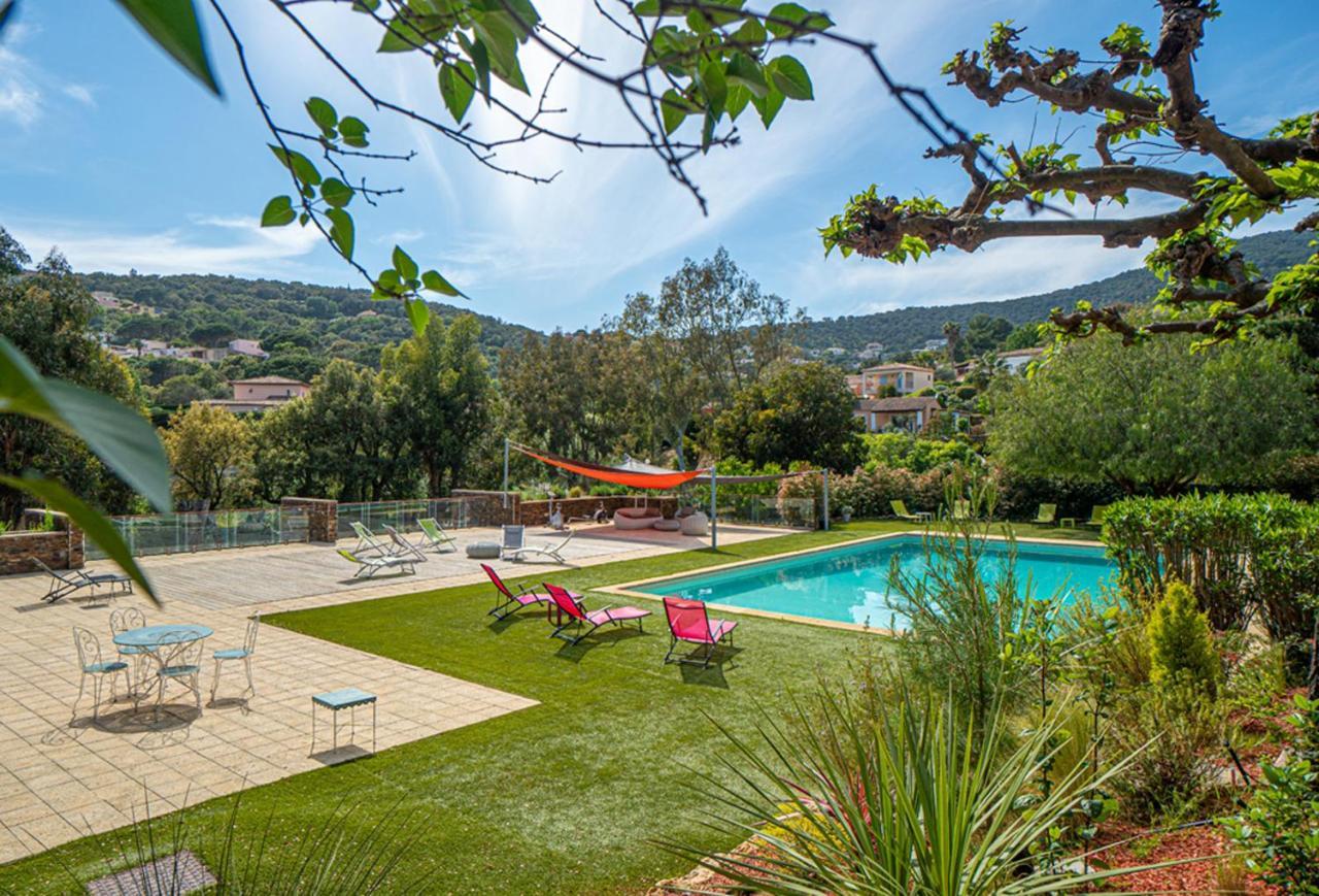 La Villa Romeo, Piscine Et Spa Sainte-Maxime Exteriör bild